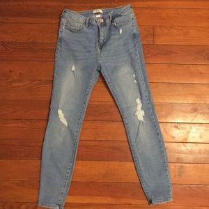 Forever 21 Distressed Jeans size 27